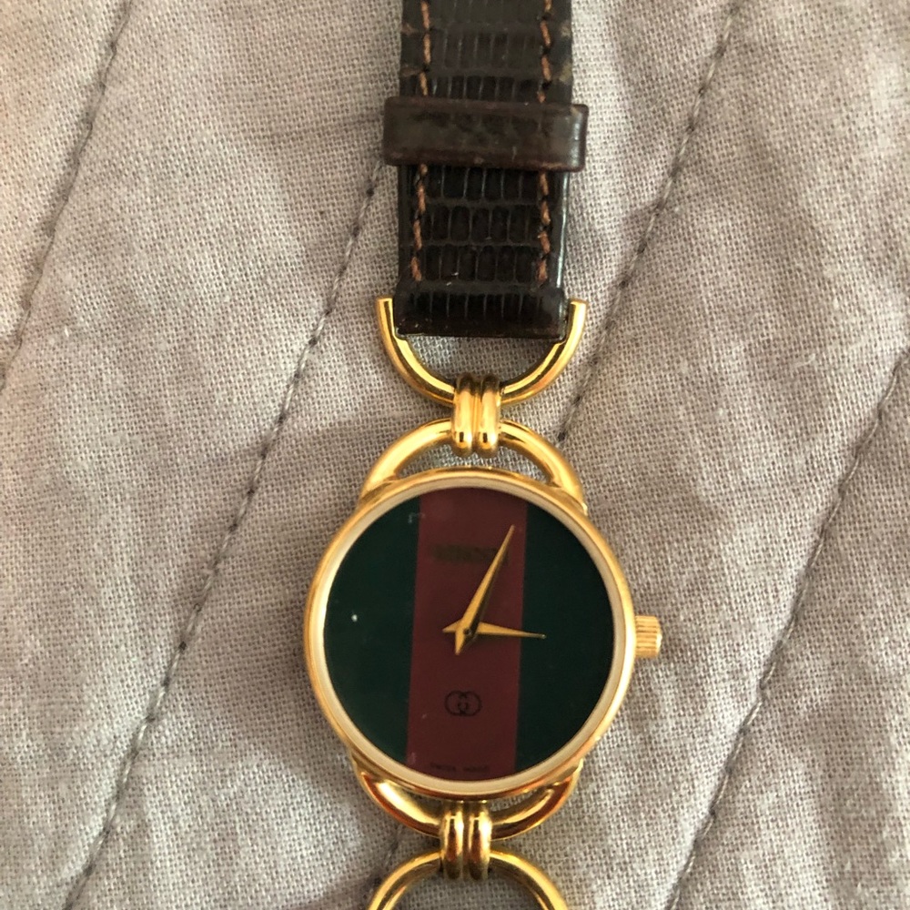 Womens Gucci watch - Picture 6 of 8